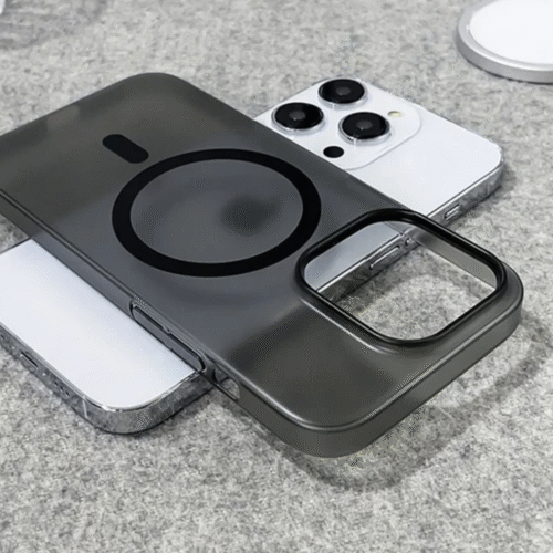 Anti Yellow Superslim MagSafe Case